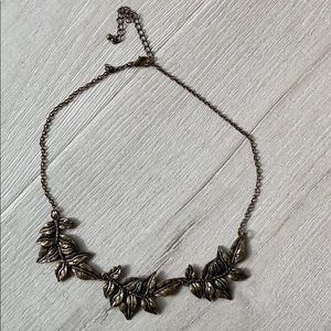 Leafy designed metal necklace